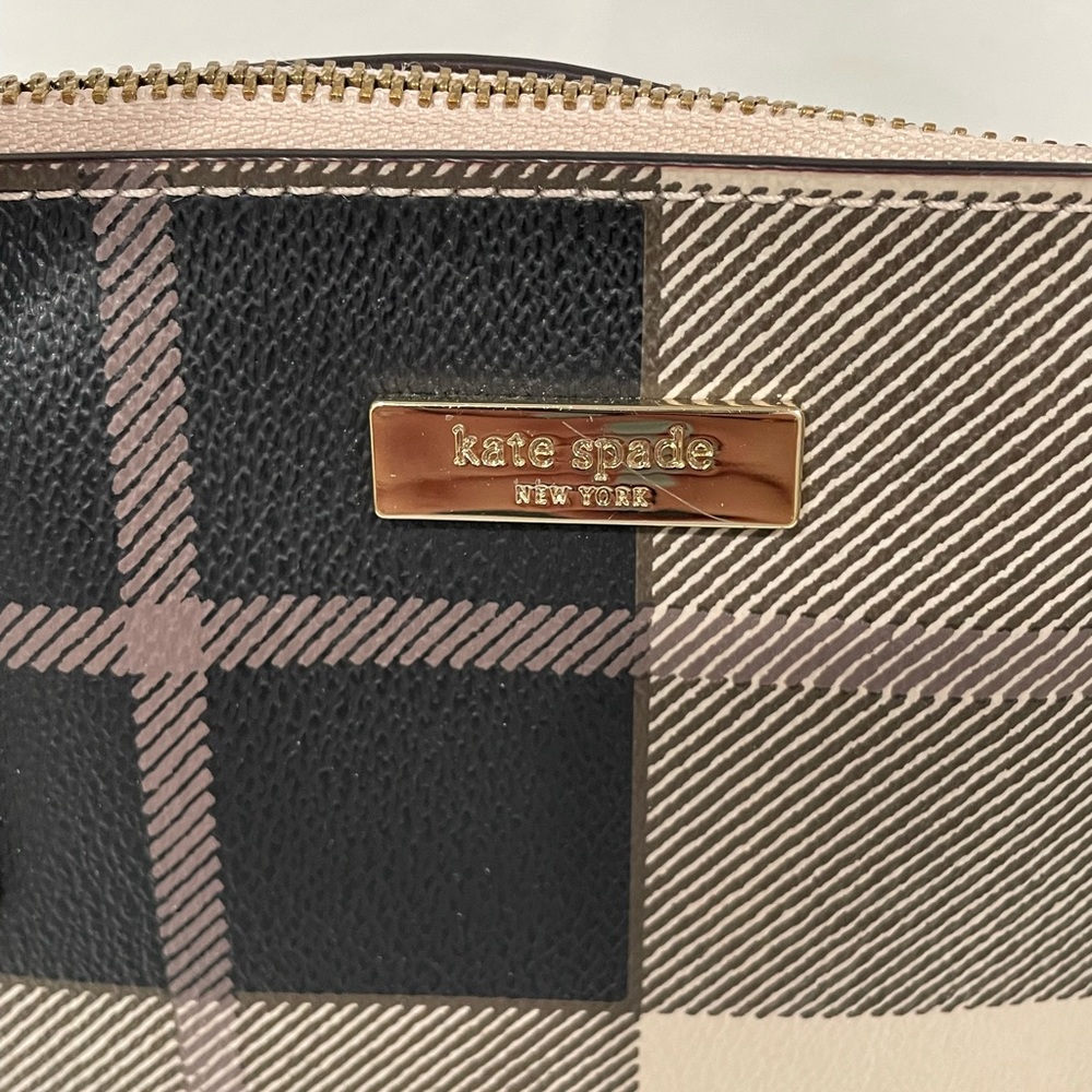Handbag - Picture 3 of 5